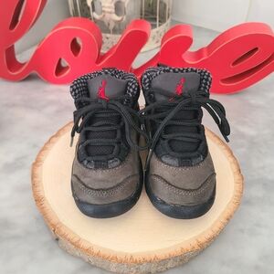 Vintage 90s NIKE AIR JORDAN Dark Shadow Black Sneakers Baby/Toddler  Size 5